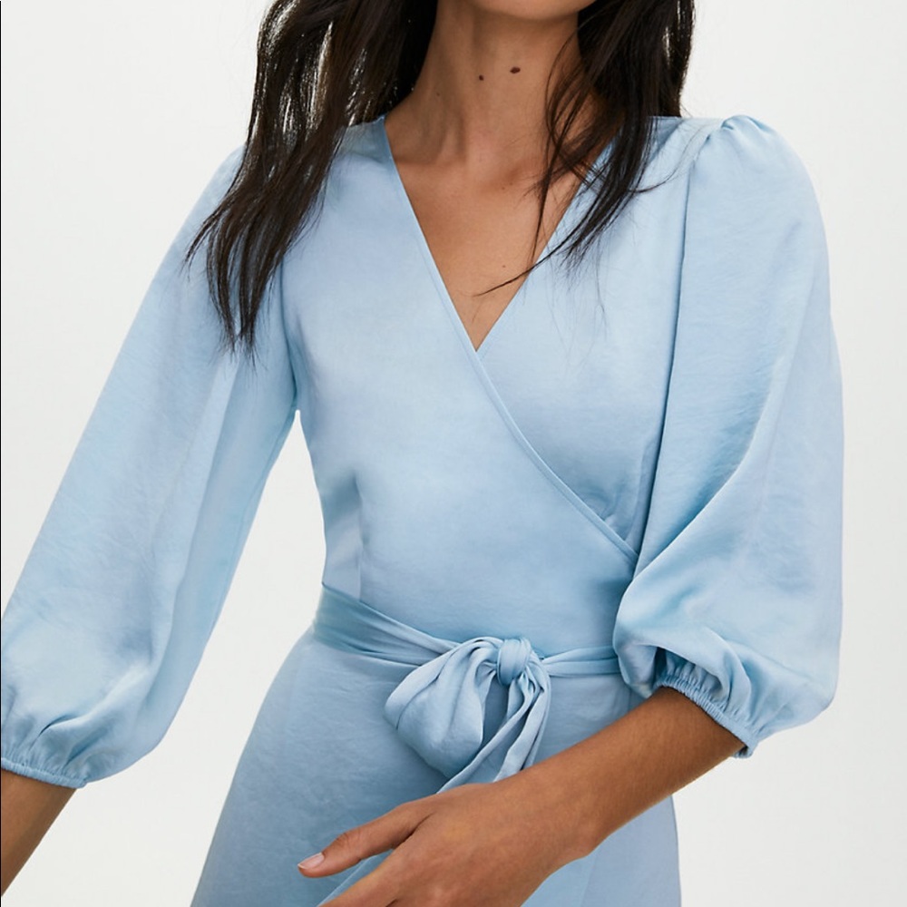 ARITZIA Warm Spring Wrap Dress 💚 BNWT - Picture 3 of 8
